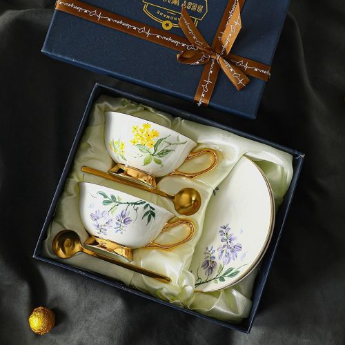 Hand-painted-Flower-Vintage-Fine-Bone-China-Tea-Cup-and-Saucer-Set-2.jpg