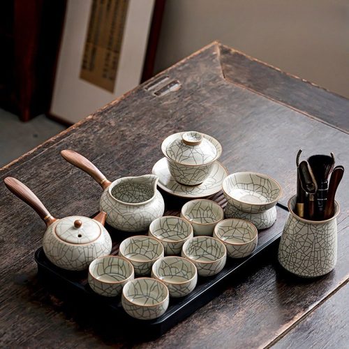 Ru-Kiln-Black-Crackle-Glaze-Traditional-Gongfu-Tea-Ceremony-Set-with-Rectangular-Tray-2.jpg